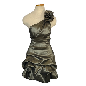 JESSICA McCLILNTOCK Pewter One-Shoulder Dress Serena Van Der Woodsen HoCo 6